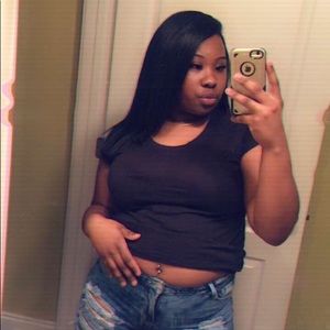 Meet your Posher, Tia